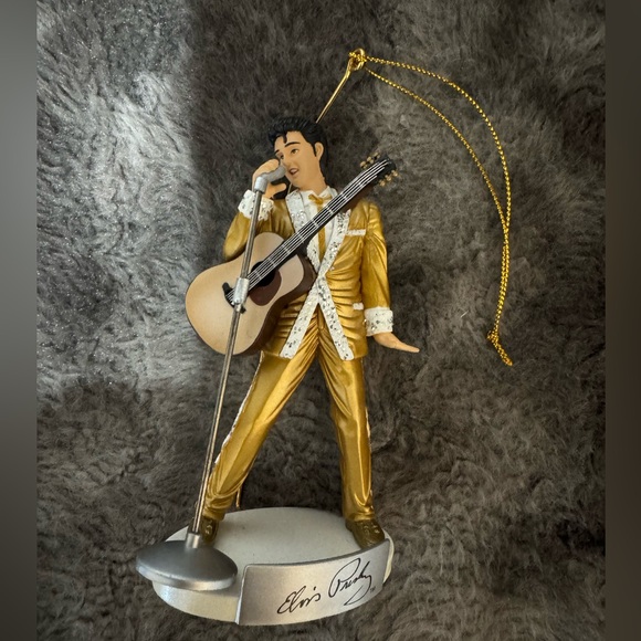 Vintage Elvis ornament - Picture 3 of 5